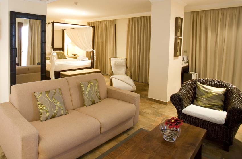 Fragata Suite with terrace and relaxing pool -  Hotel La Posada del Mar Denia 2